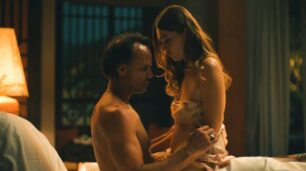 Aimee Lou Wood i Walton Goggins, White Lotus