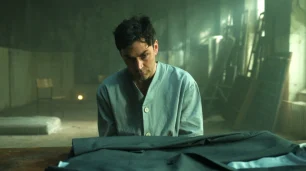 Film Žetva, Žuta kuća